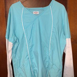 Live Sweet Urbane Light Blue Women's Scrub Top Size: Medium